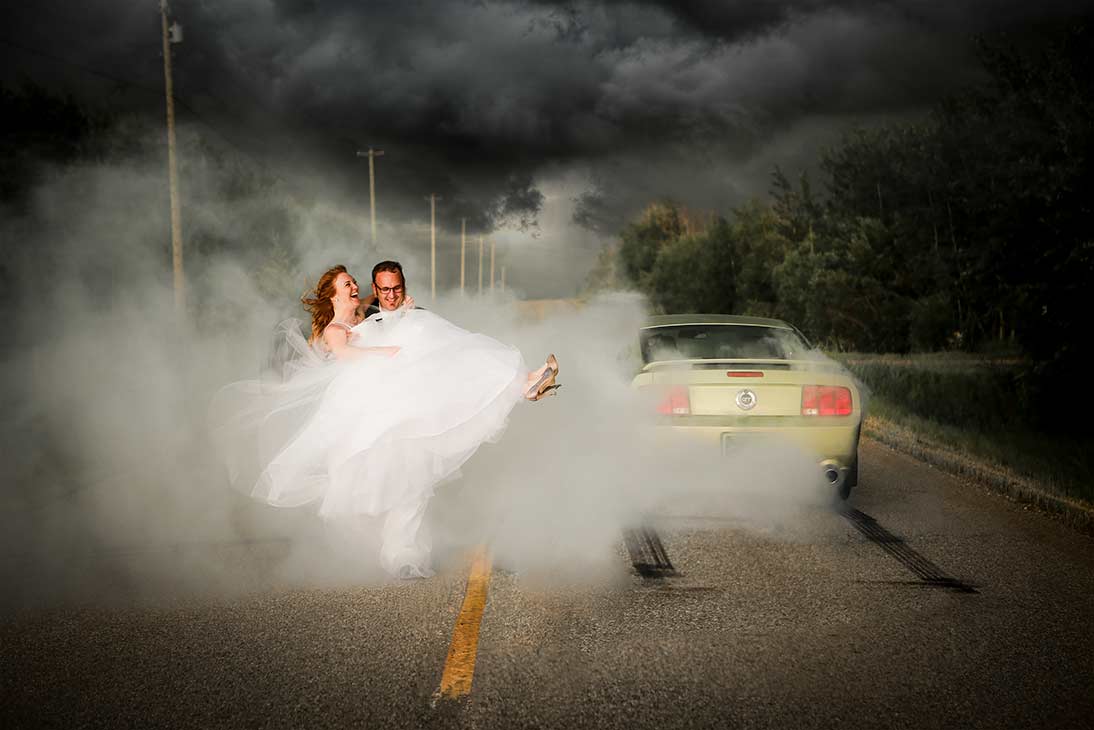 Dawson Creek bride & groom get their own #smokeshow #wedding